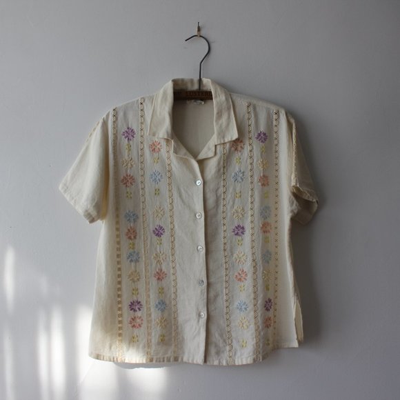 Vintage Tops - Vintage Linen Floral Blouse